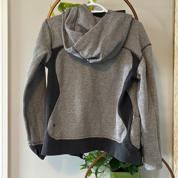Lululemon Scuba Hoodie - Picture 2 of 3